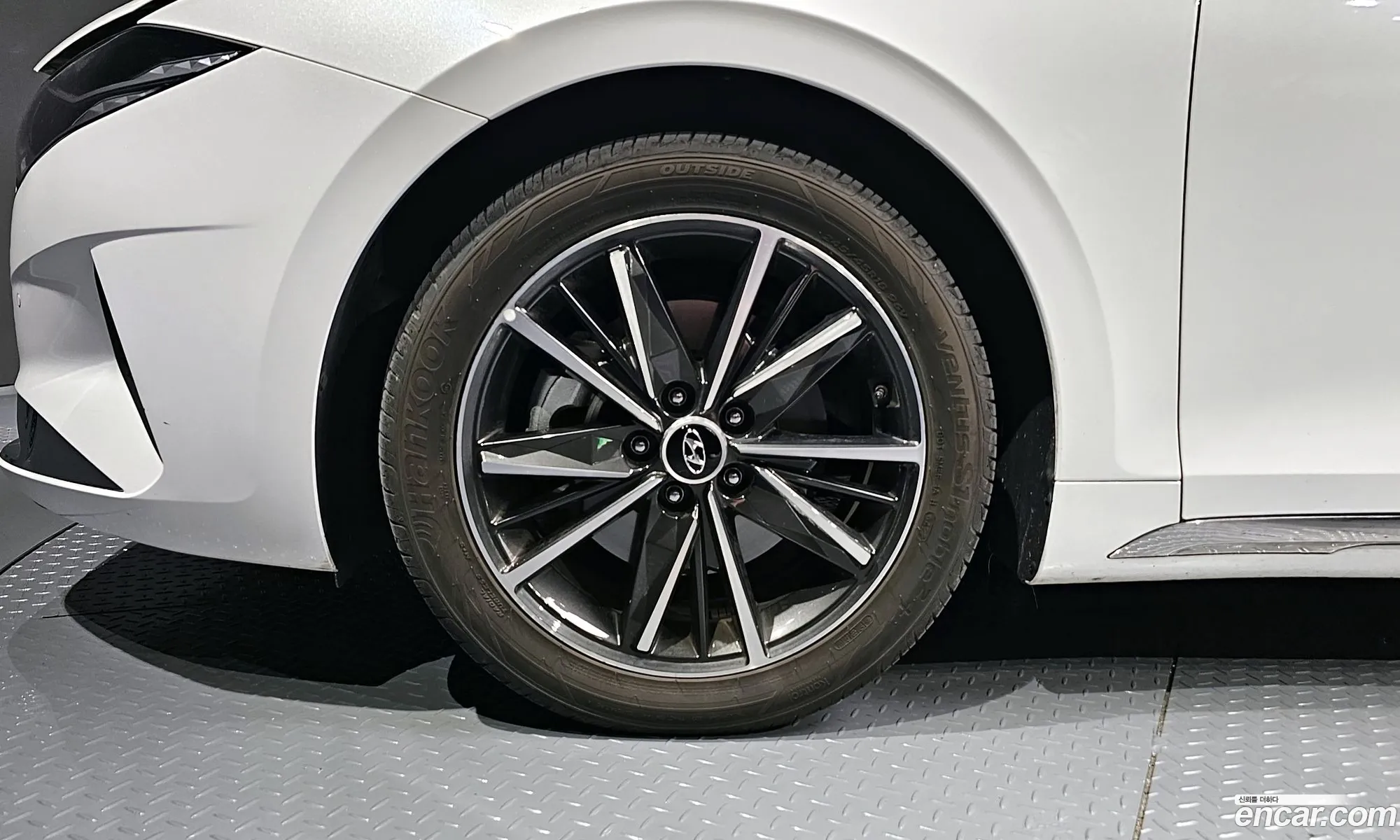 Hyundai Grandeur Vi 25 2022 - фотография 14848258