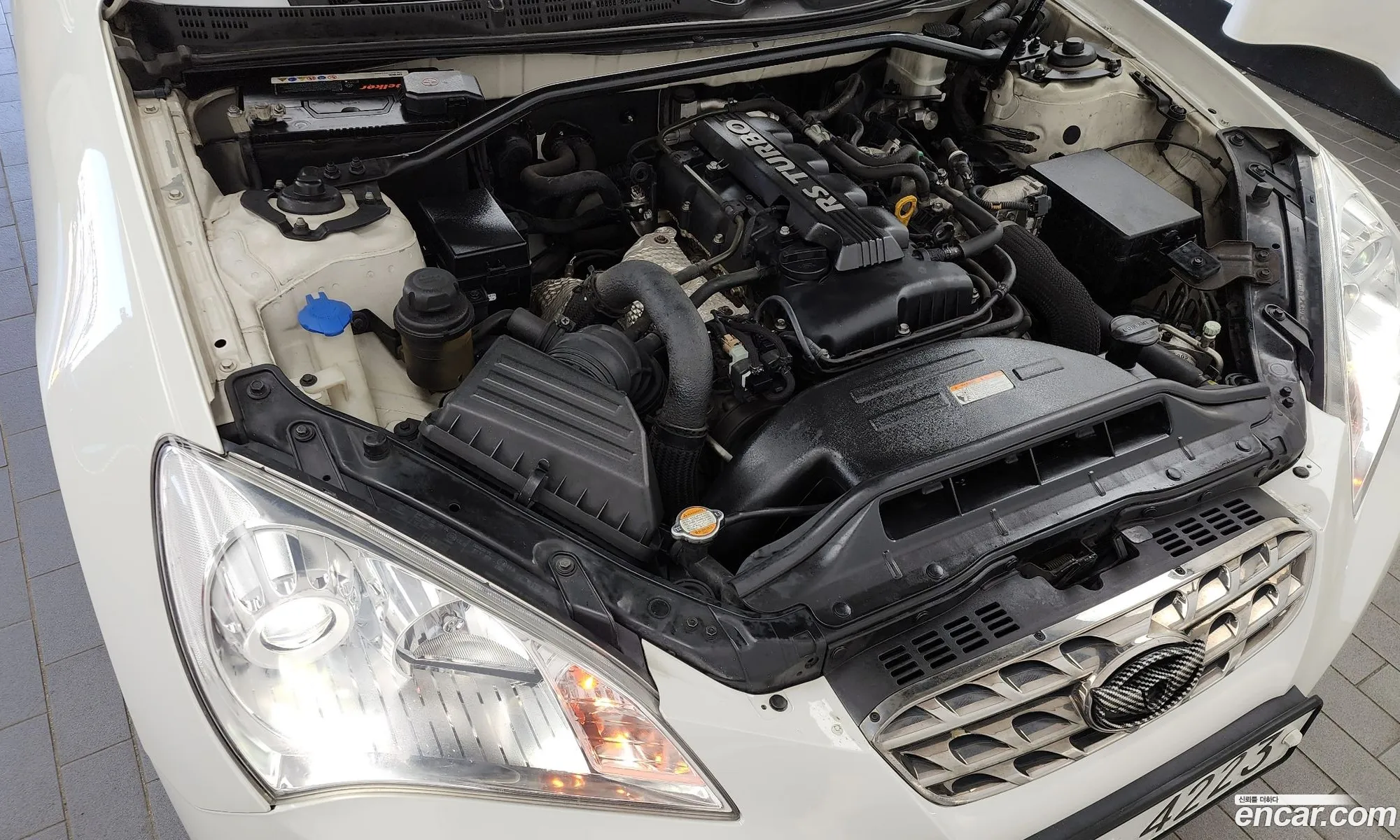 Hyundai Genesis I 200 Turbo R 2011 - фотография 11879981