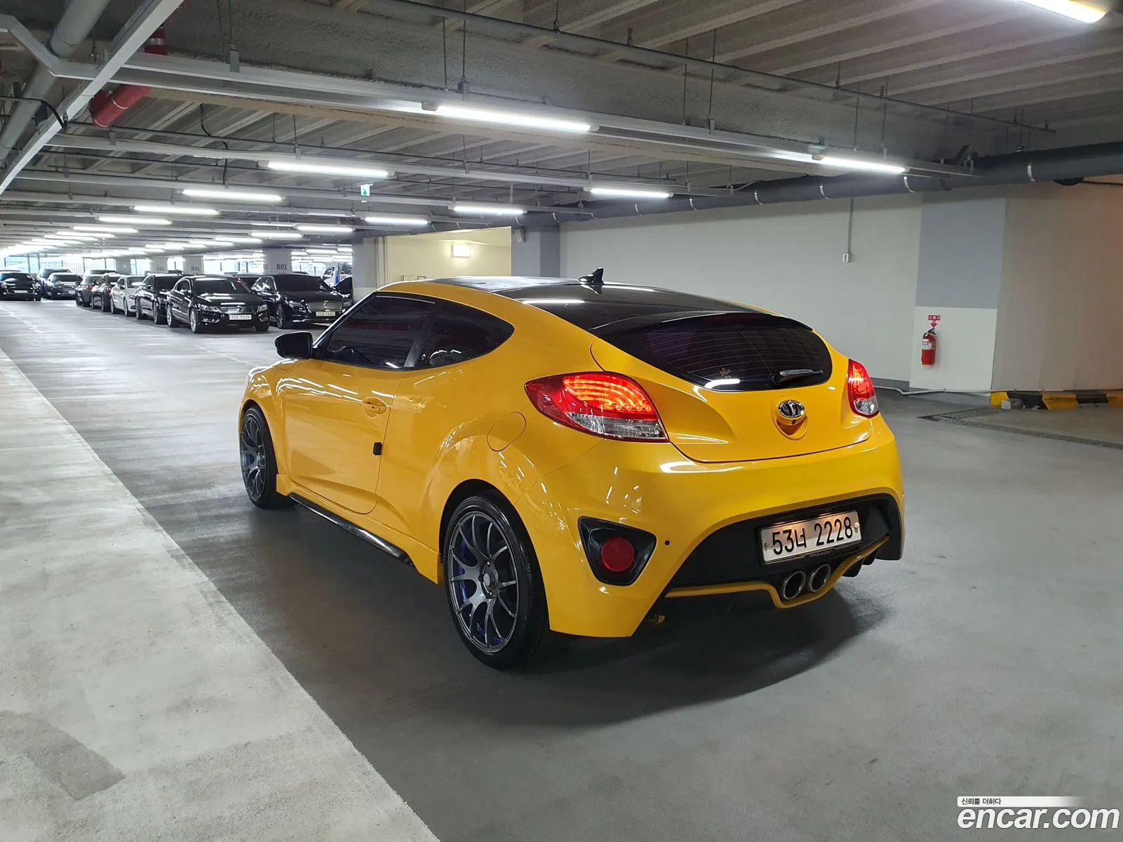 Hyundai Veloster Unique 2011 - фотография 18212330