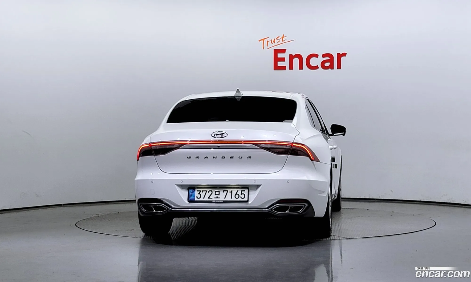 Hyundai Grandeur Vi Calligraphy 2022 - фотография 12210233