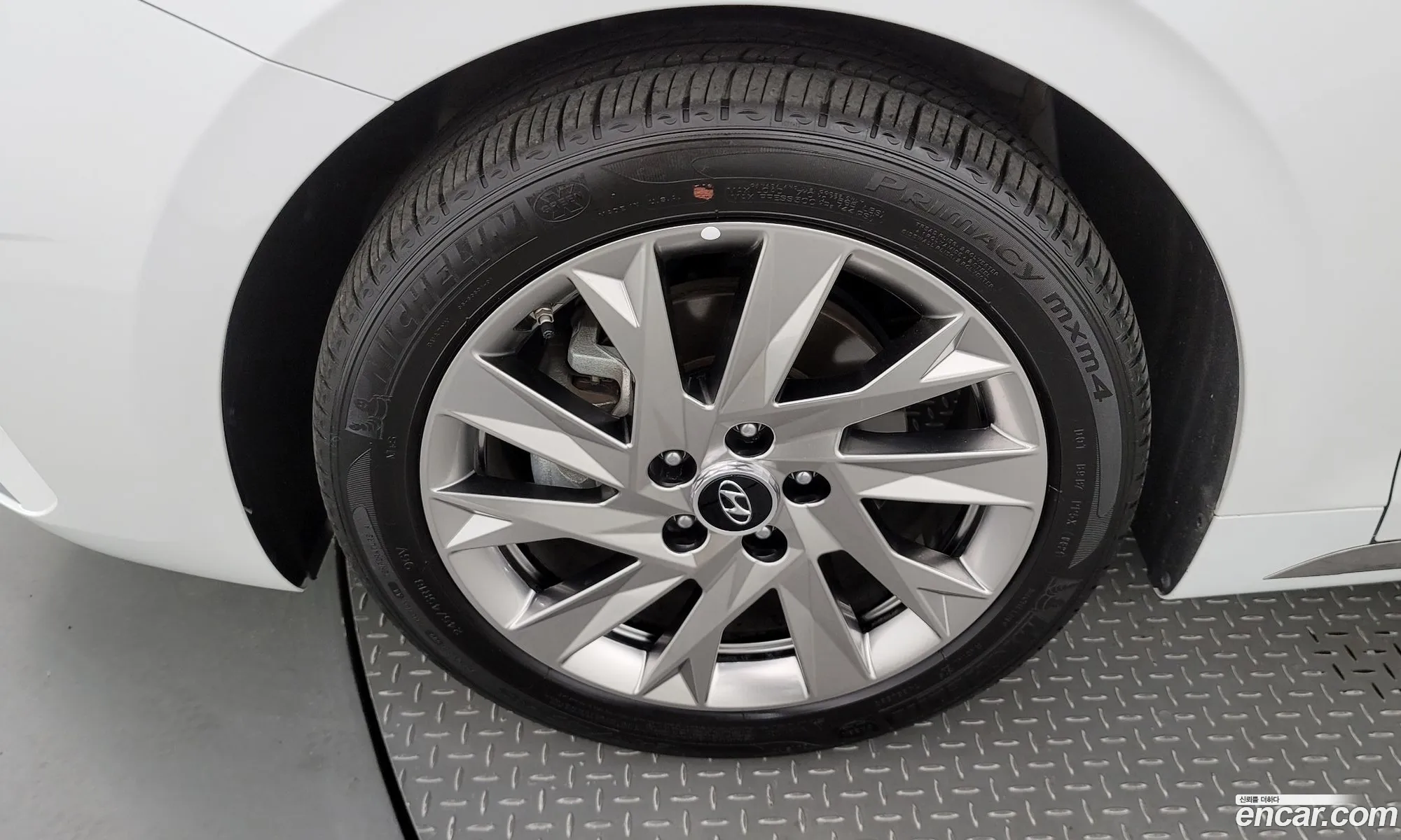 Hyundai Grandeur Vi Calligraphy 2022 - фотография 12210234