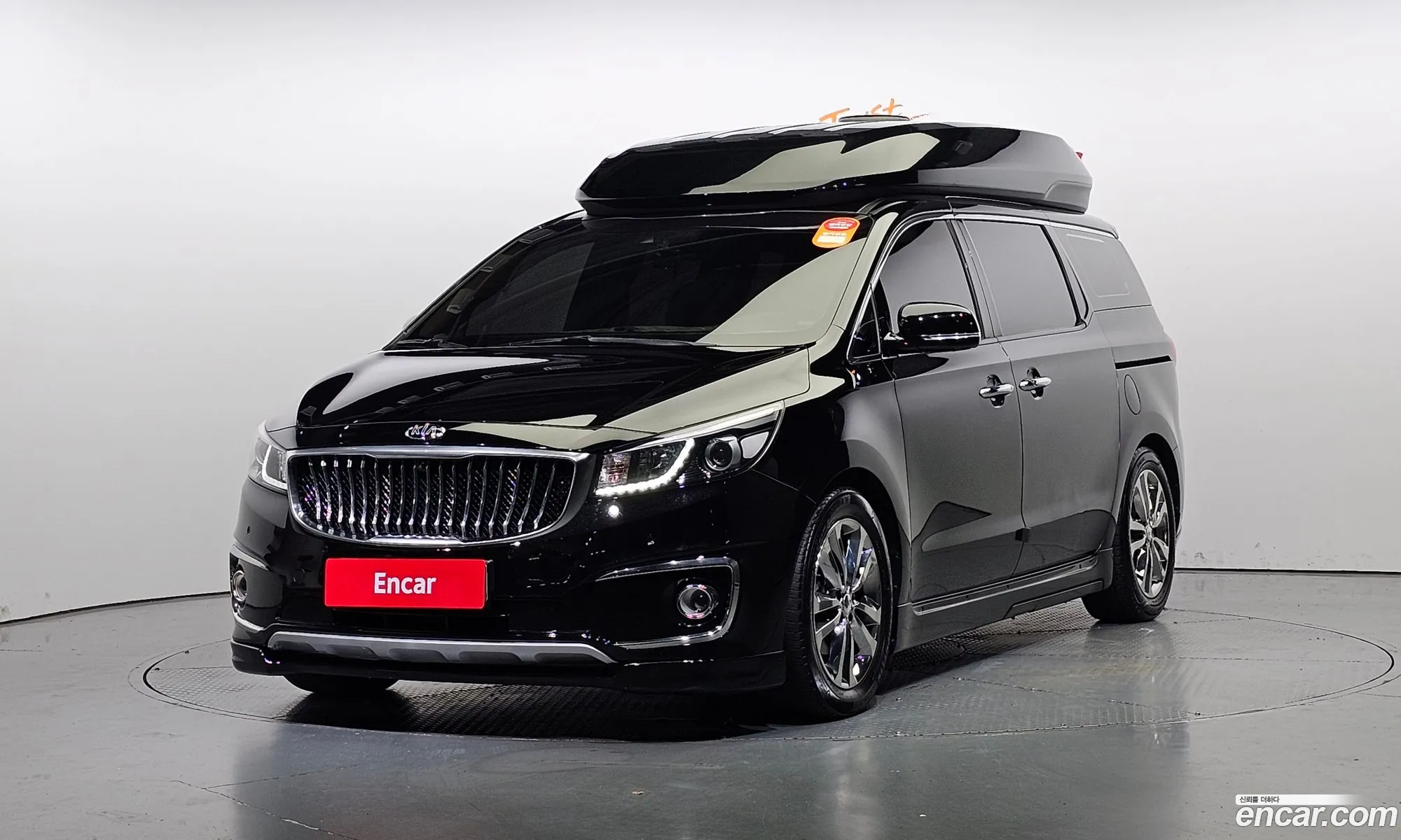 Kia Carnival Gasoline 9-Seater High Limousine 2018 - фотография 11878907