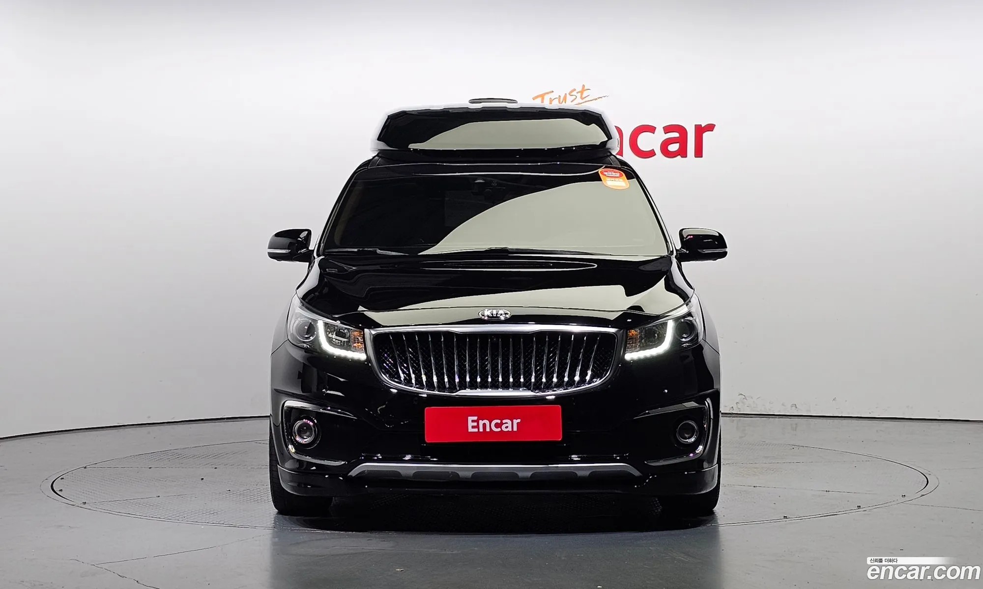 Kia Carnival Gasoline 9-Seater High Limousine 2018 - фотография 11878910