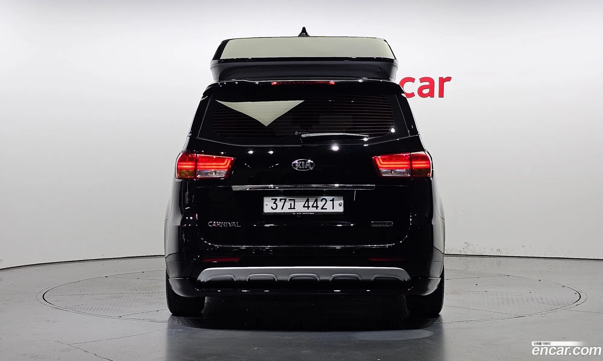 Kia Carnival Gasoline 9-Seater High Limousine 2018 - фотография 11878912