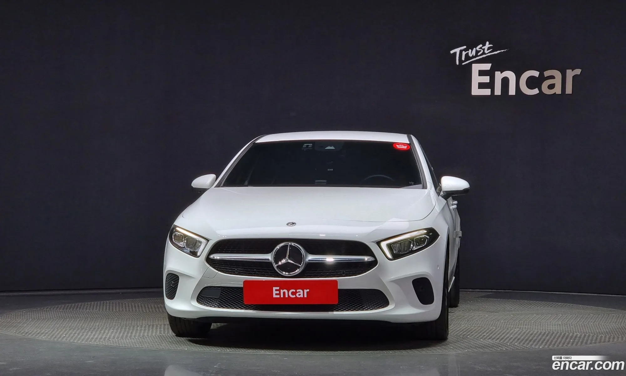 Mercedes-Benz A-Klasse A220 Hatchback 2022 - фотография 12692117