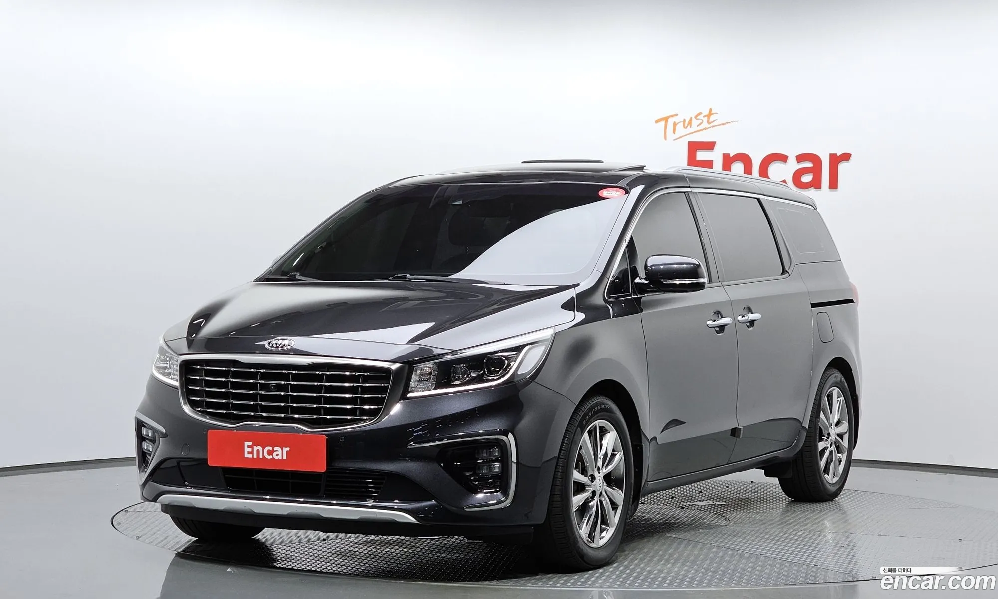 Kia The New Carnival Gasoline 7-Seater Limousine President - фотография 12522569