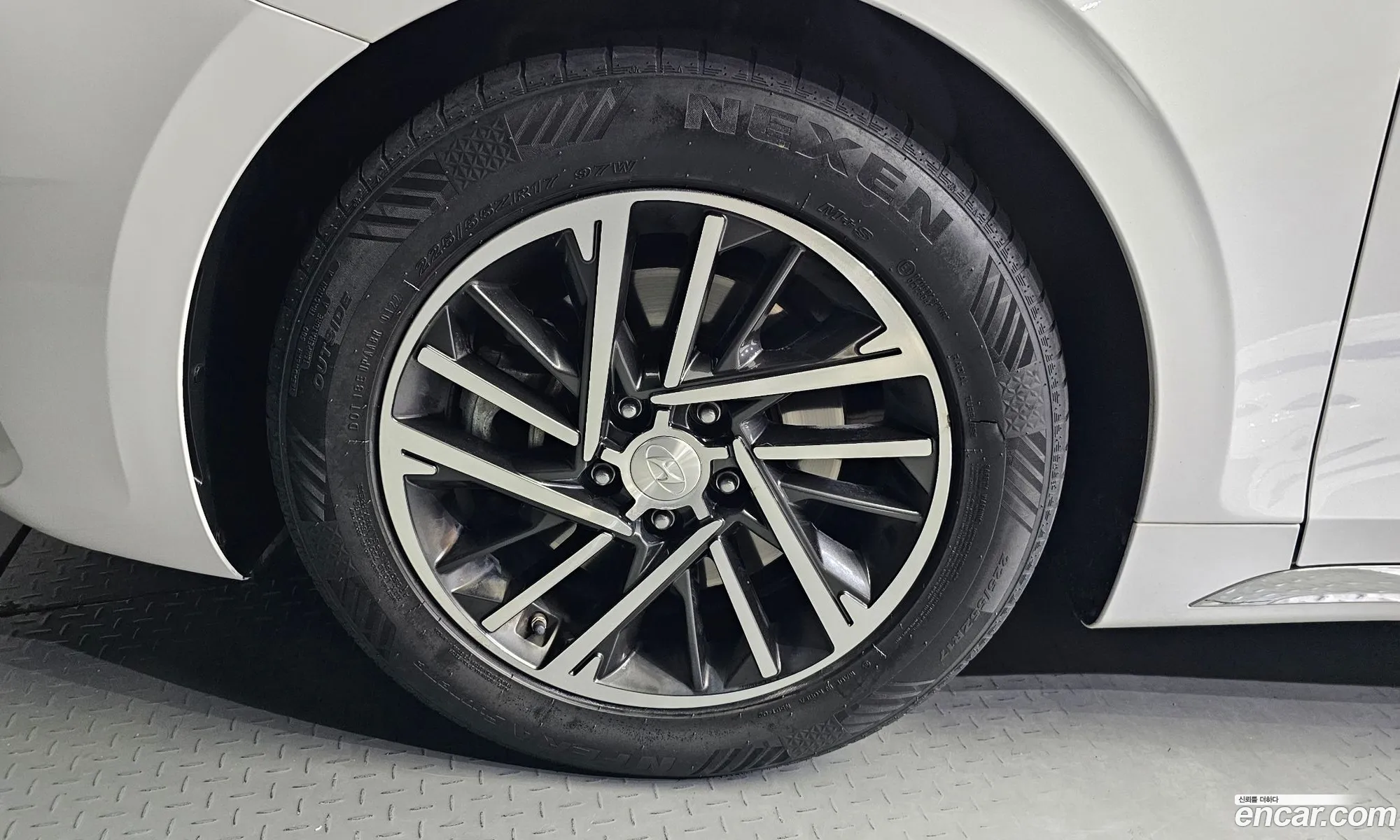 Hyundai Grandeur Vi 25 2021 - фотография 12480562