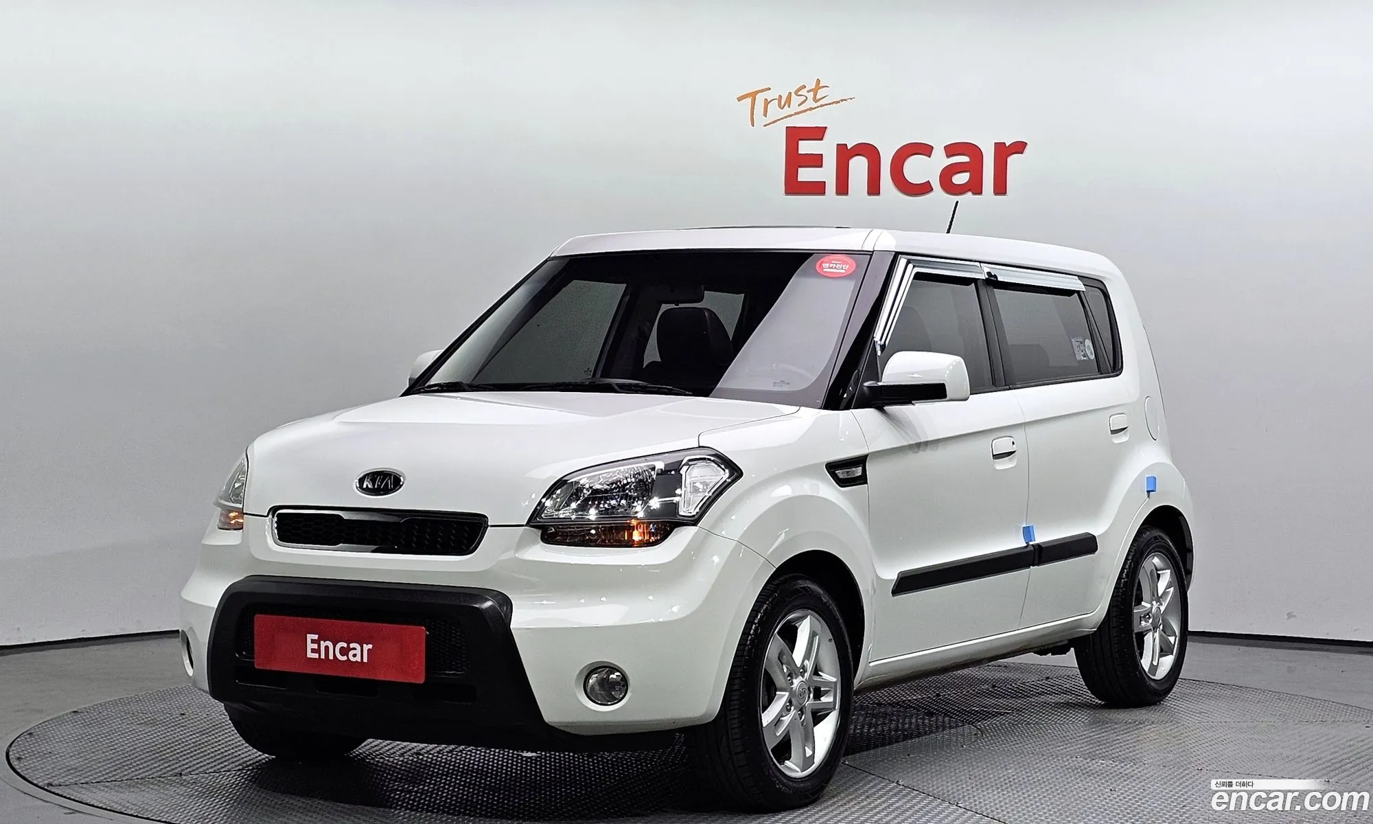 Kia Soul I 16 2U 2010 - фотография 17507989