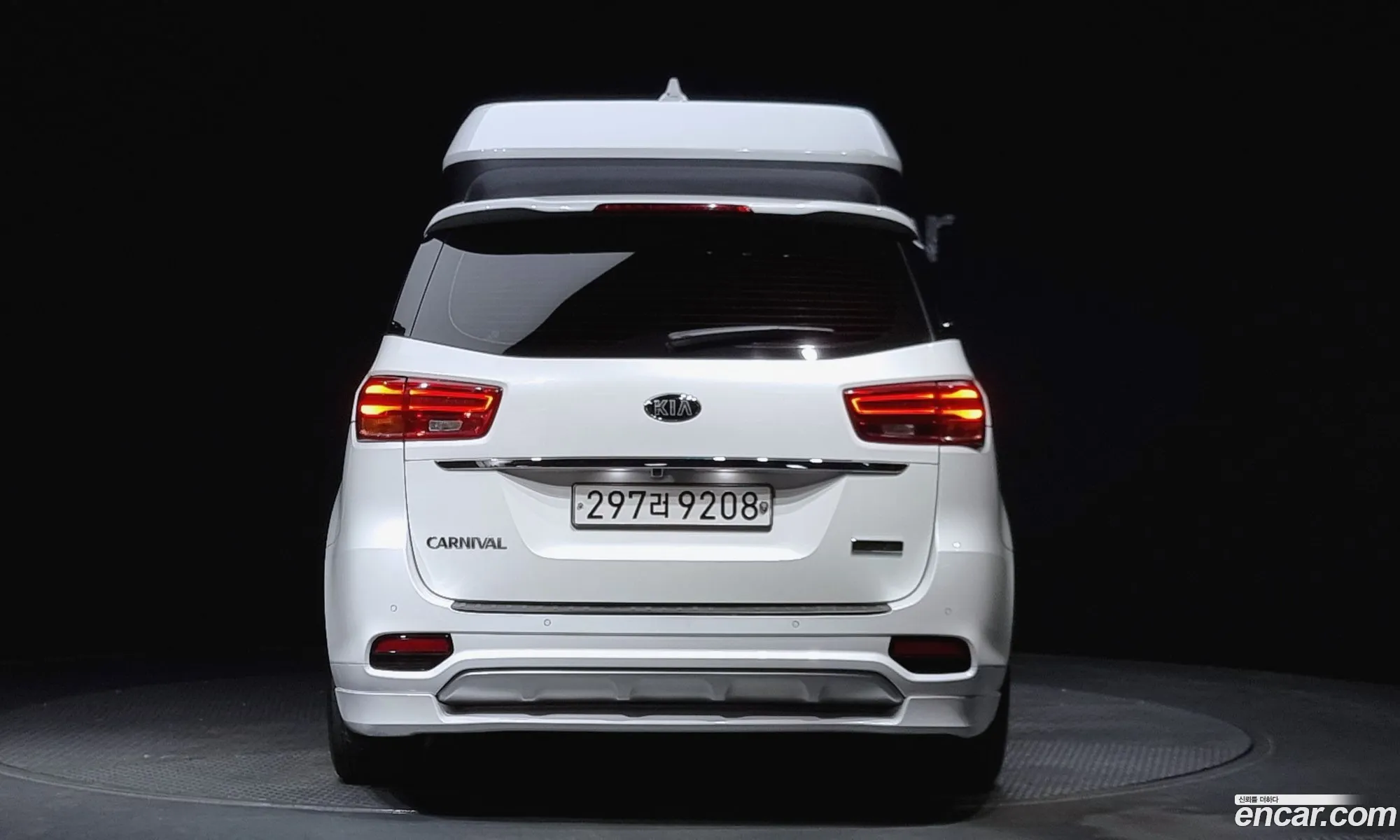 Kia Carnival Iii 9-Seater High Limousine 2019 - фотография 11226244