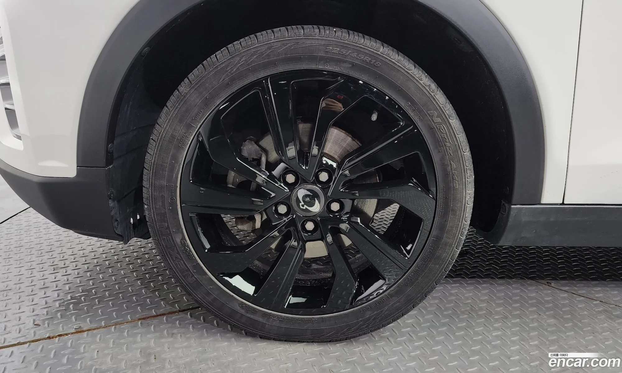 Ssangyong Tivoli Tivoli Gasoline 15 2Wd 2019 - фотография 15160104