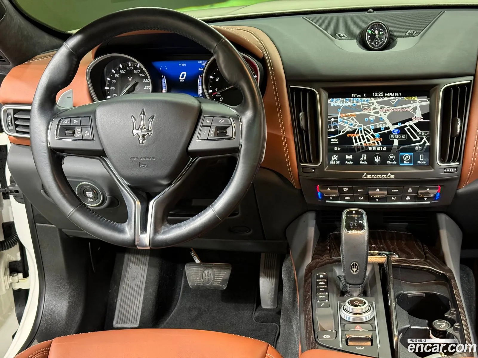 Maserati Levante I 30 Awd Granlusso 2020 - фотография 12616078