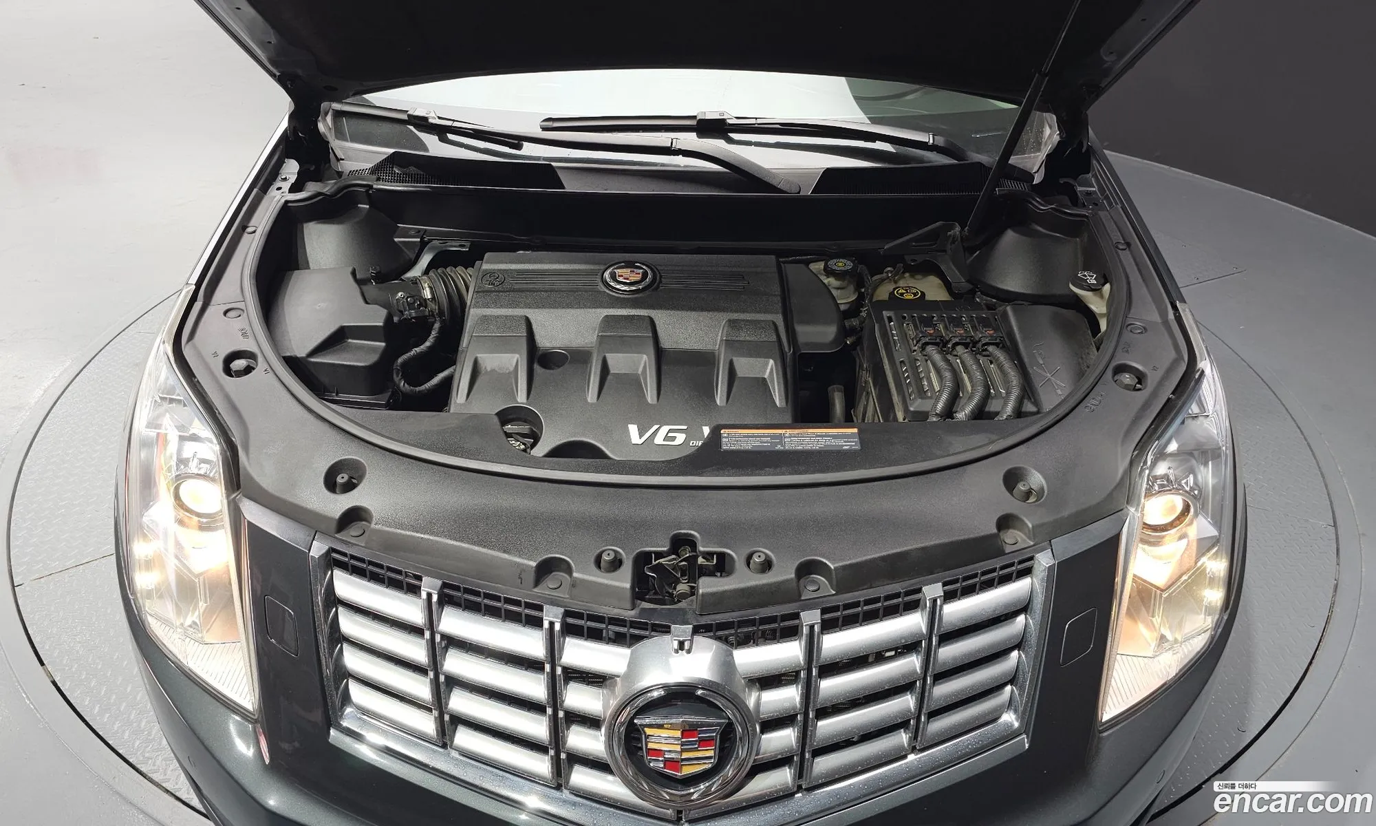 Cadillac Srx Ii 30 Luxury 2015 - фотография 14538457