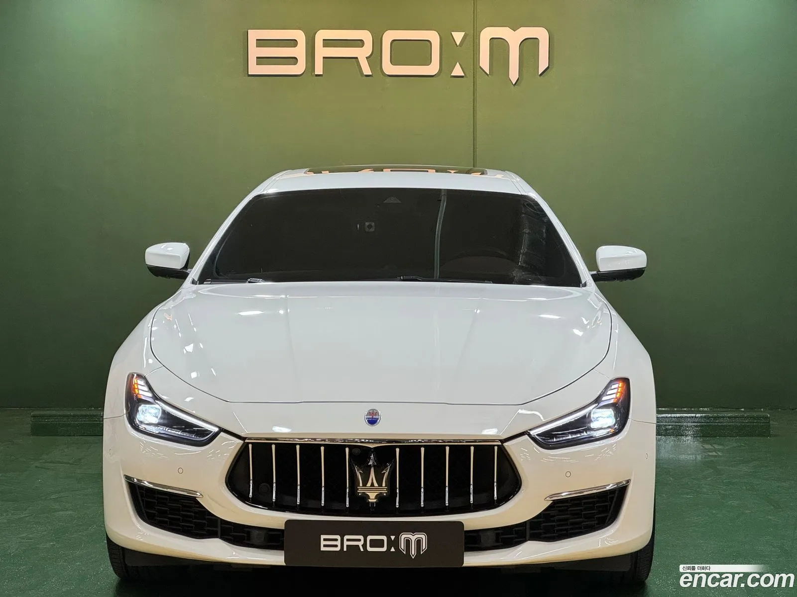 Maserati Ghibli 30S Q4 Granlusso 2020 - фотография 12595154