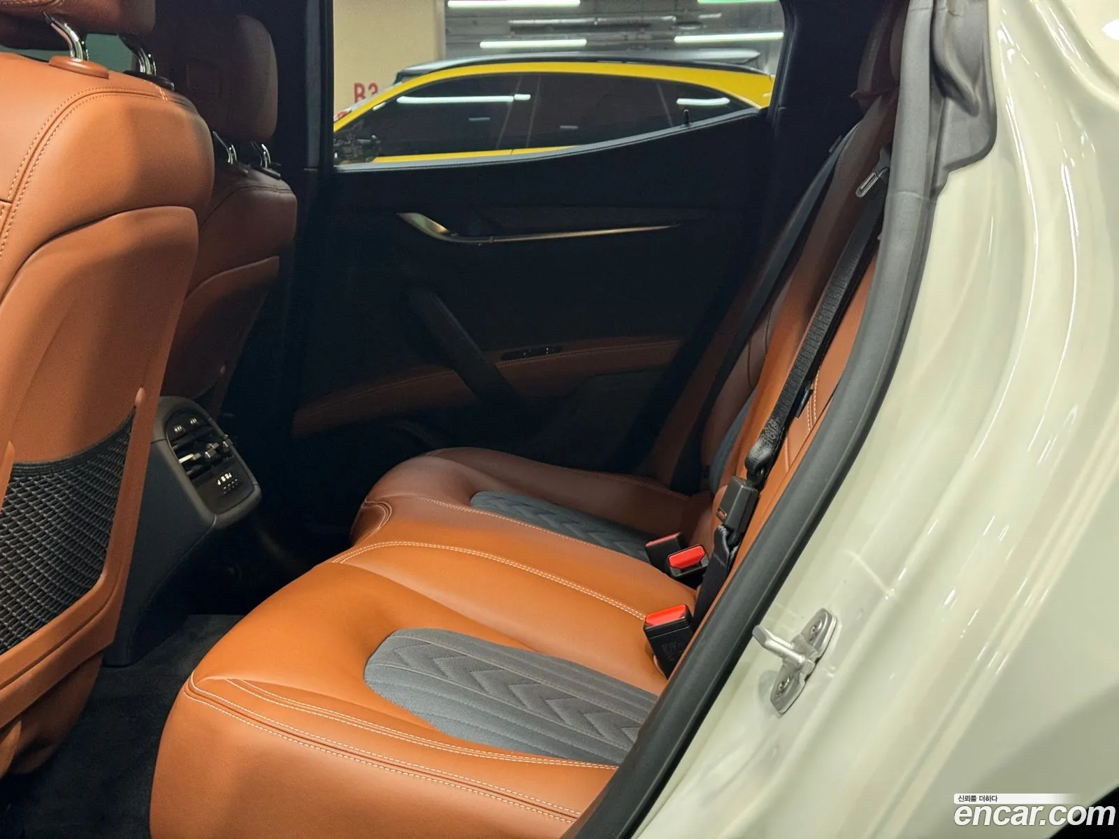 Maserati Ghibli 30S Q4 Granlusso 2020 - фотография 12595159