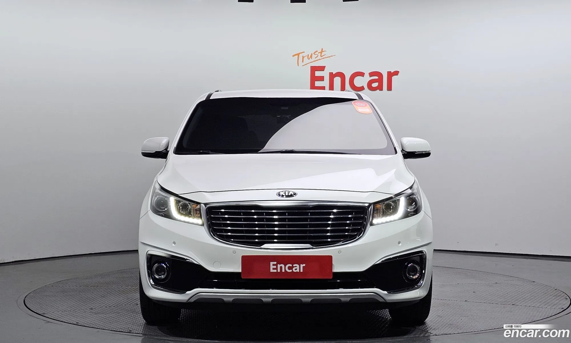 Kia Carnival 9-Seater Prestige 2018 - фотография 14094938