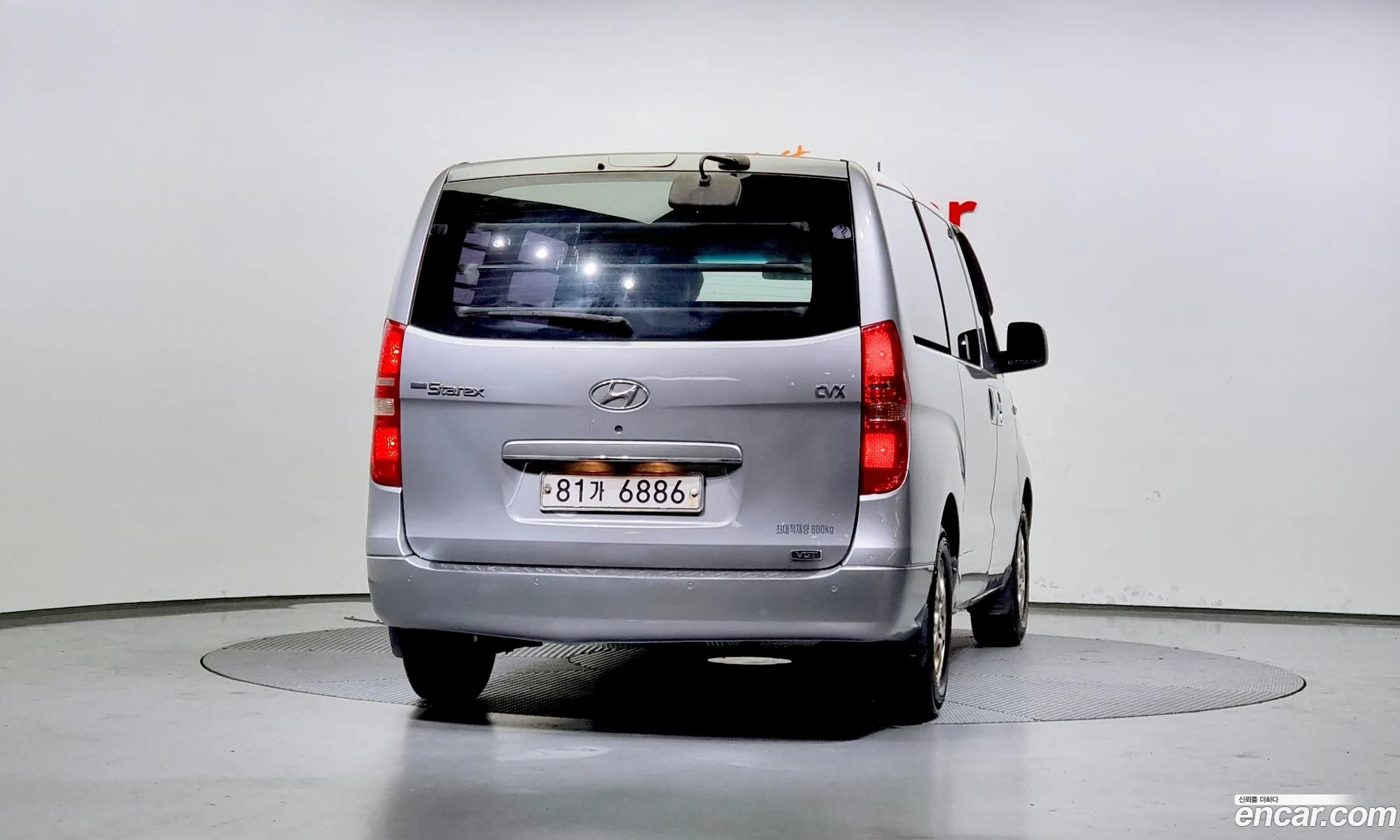 Hyundai Starex 3-Seater Van 2012 - фотография 11881256