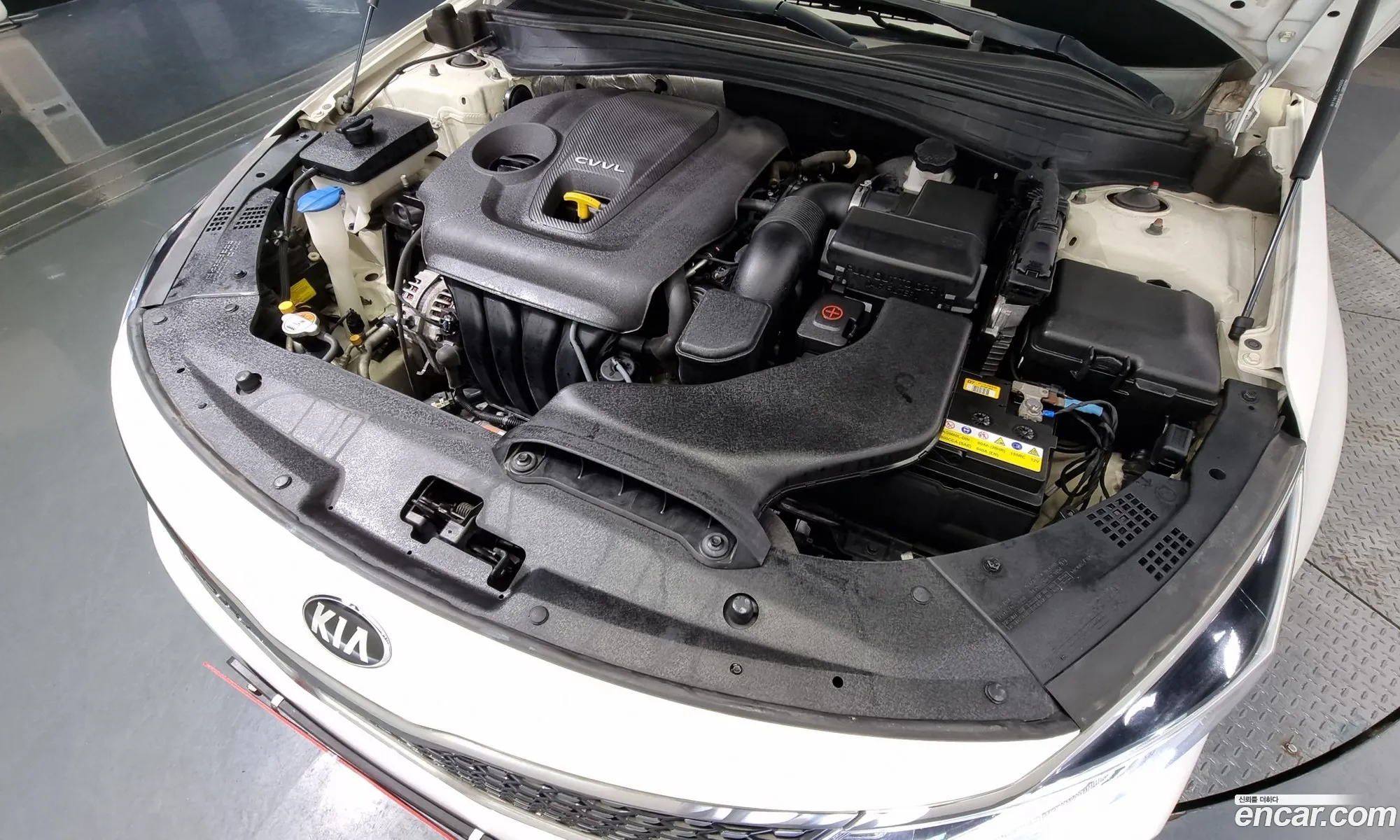 Kia K5 Ii 20Sx 2016 - фотография 17561682