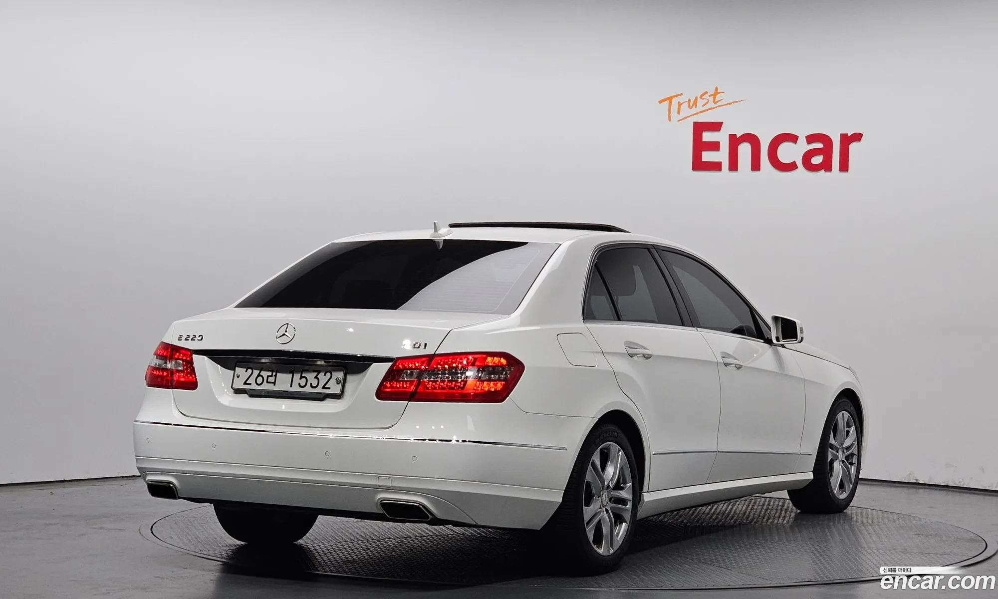 Mercedes-Benz E-Klasse Iv W212 S212 C207 E220 Cdi Avantgarde 2013 - фотография 12745719