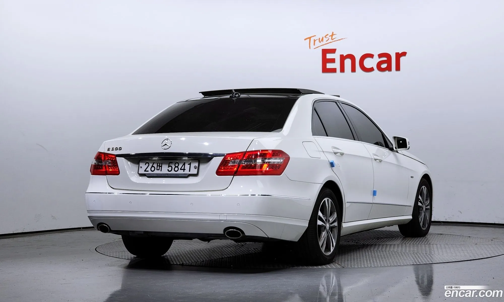 Mercedes-Benz E-Klasse Iv W212 S212 C207 E300 Elegance 2012 - фотография 12083150
