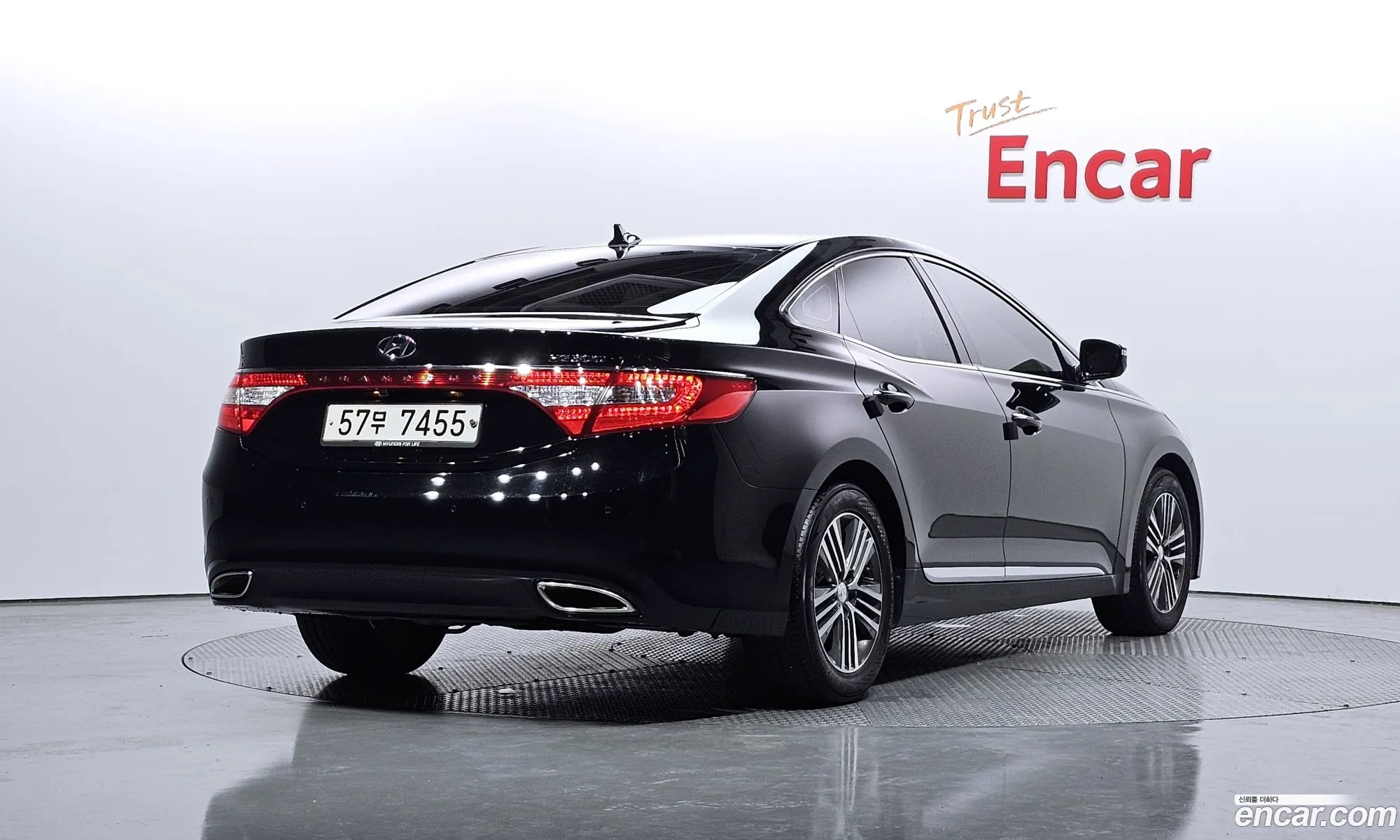 Hyundai Grandeur V Hg240 Modern 2014 - фотография 17915831