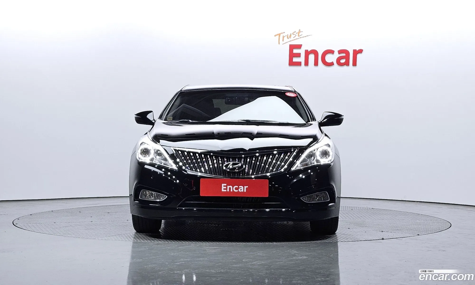 Hyundai Grandeur V Hg240 Modern 2014 - фотография 17915832
