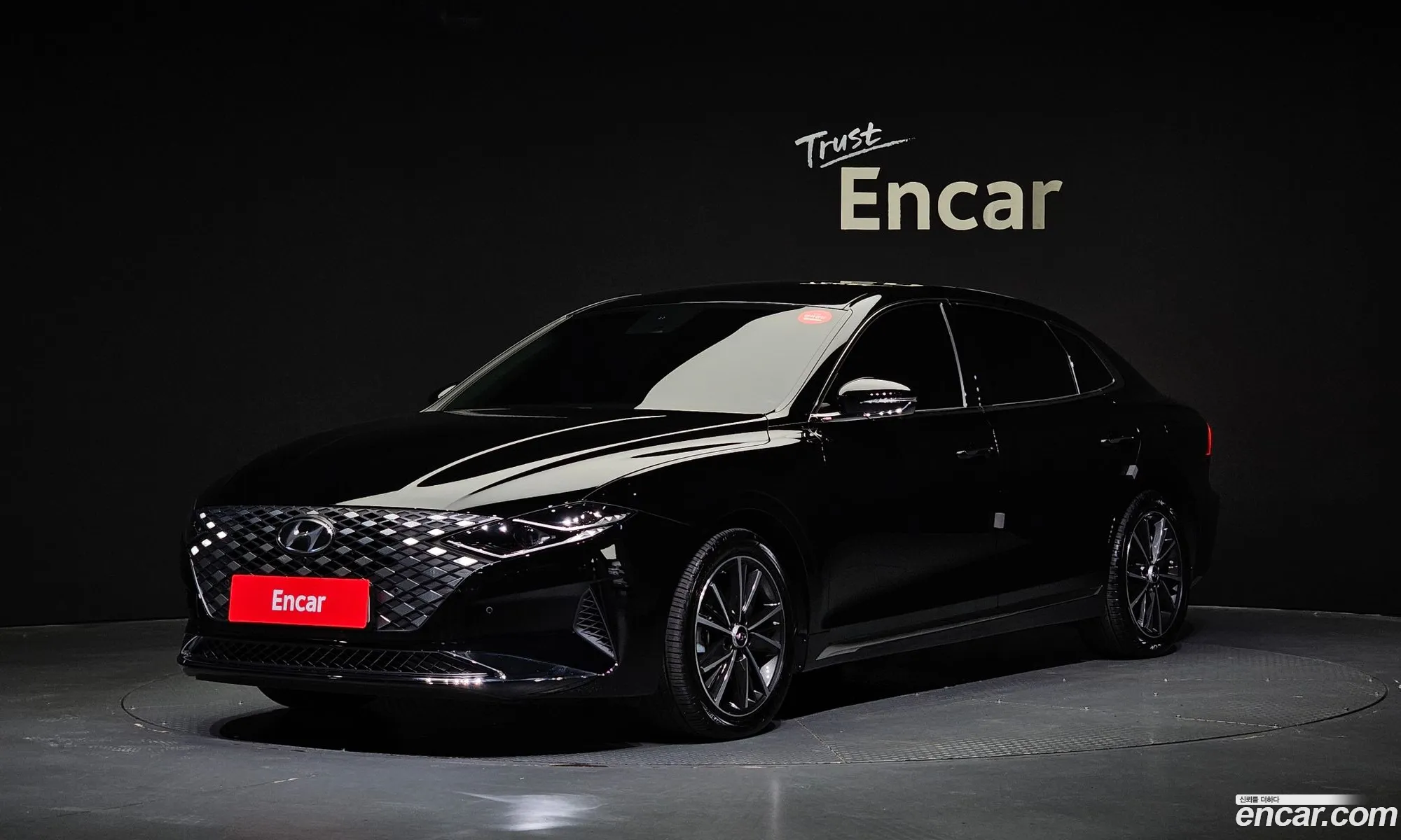 Hyundai Grandeur 25 2023 - фотография 12497316