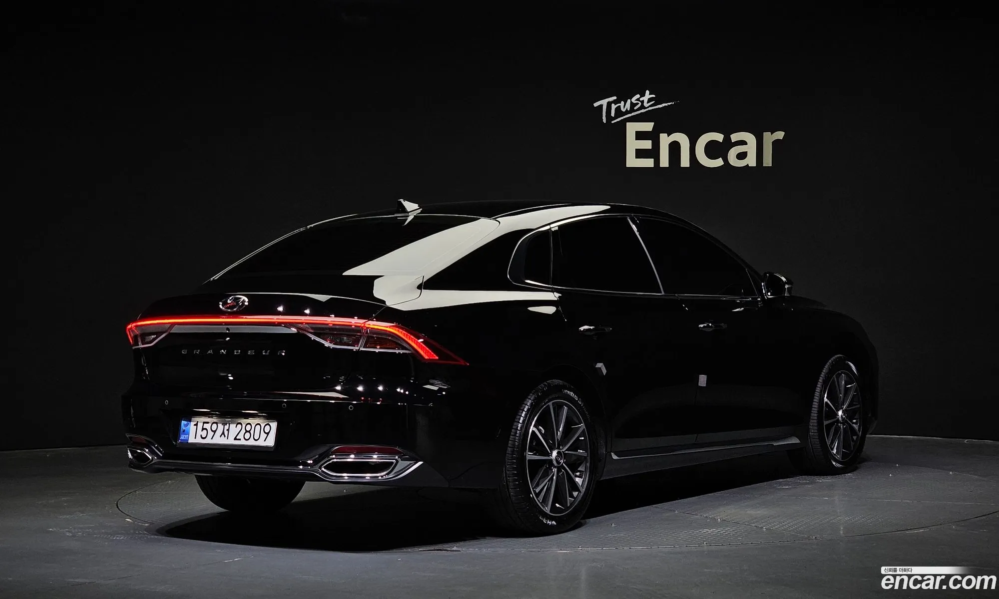 Hyundai Grandeur 25 2023 - фотография 12497317