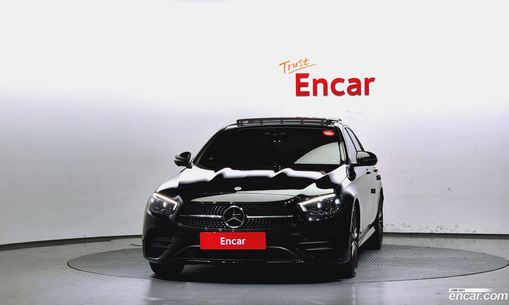 Mercedes-Benz E-Klasse E350 4Matic Amg Line 2023 - фотография 12686934