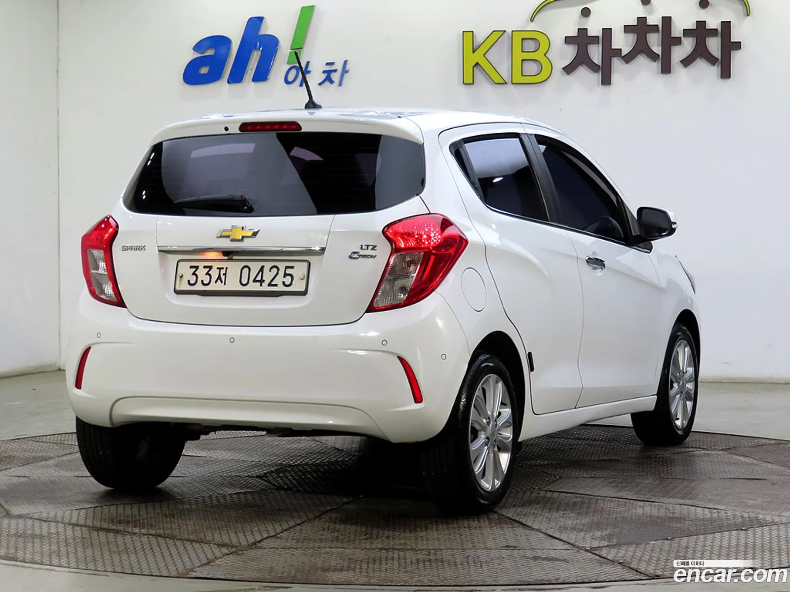 Chevrolet Spark Iv Ltz 2017 - фотография 8382310