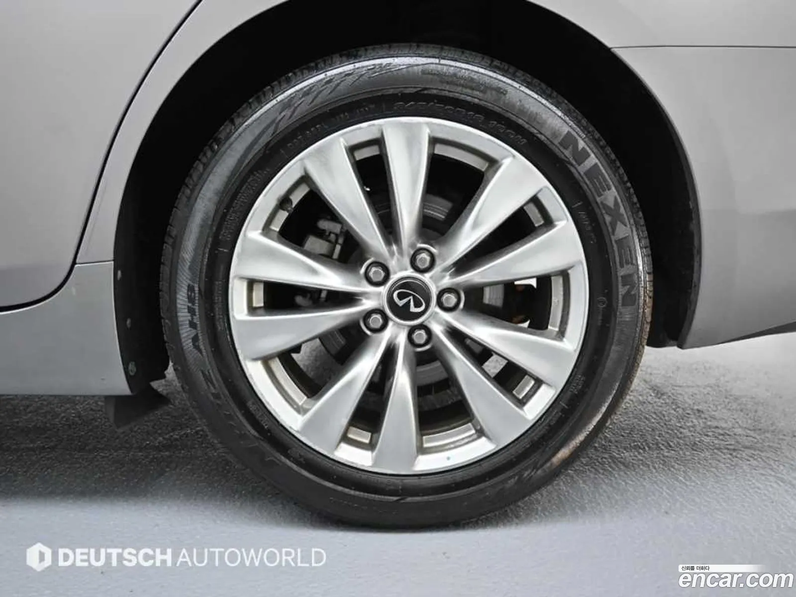 Infiniti Q70 I 37 Style 2014 - фотография 3795180
