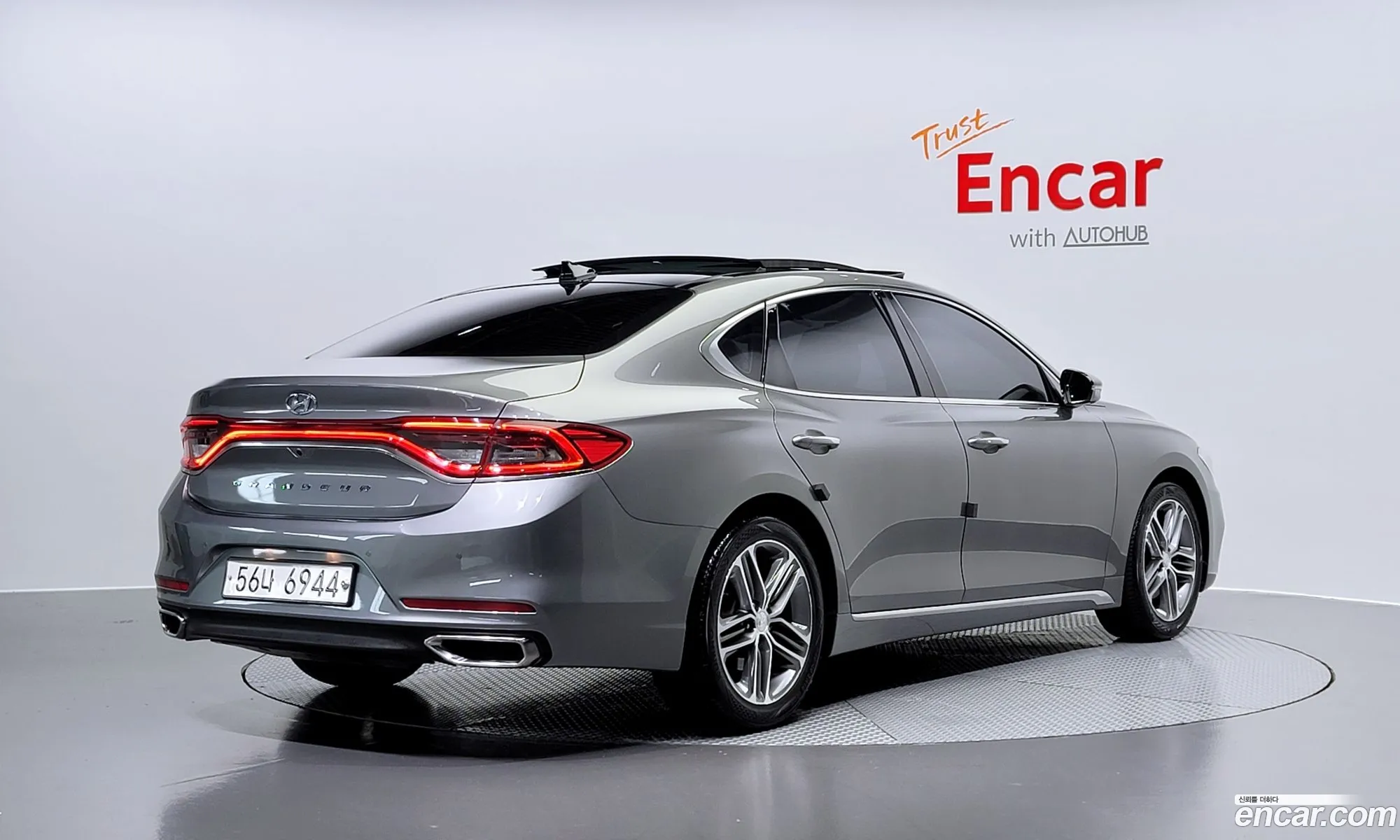 Hyundai Grandeur 24 Premium 2017 - фотография 11953097