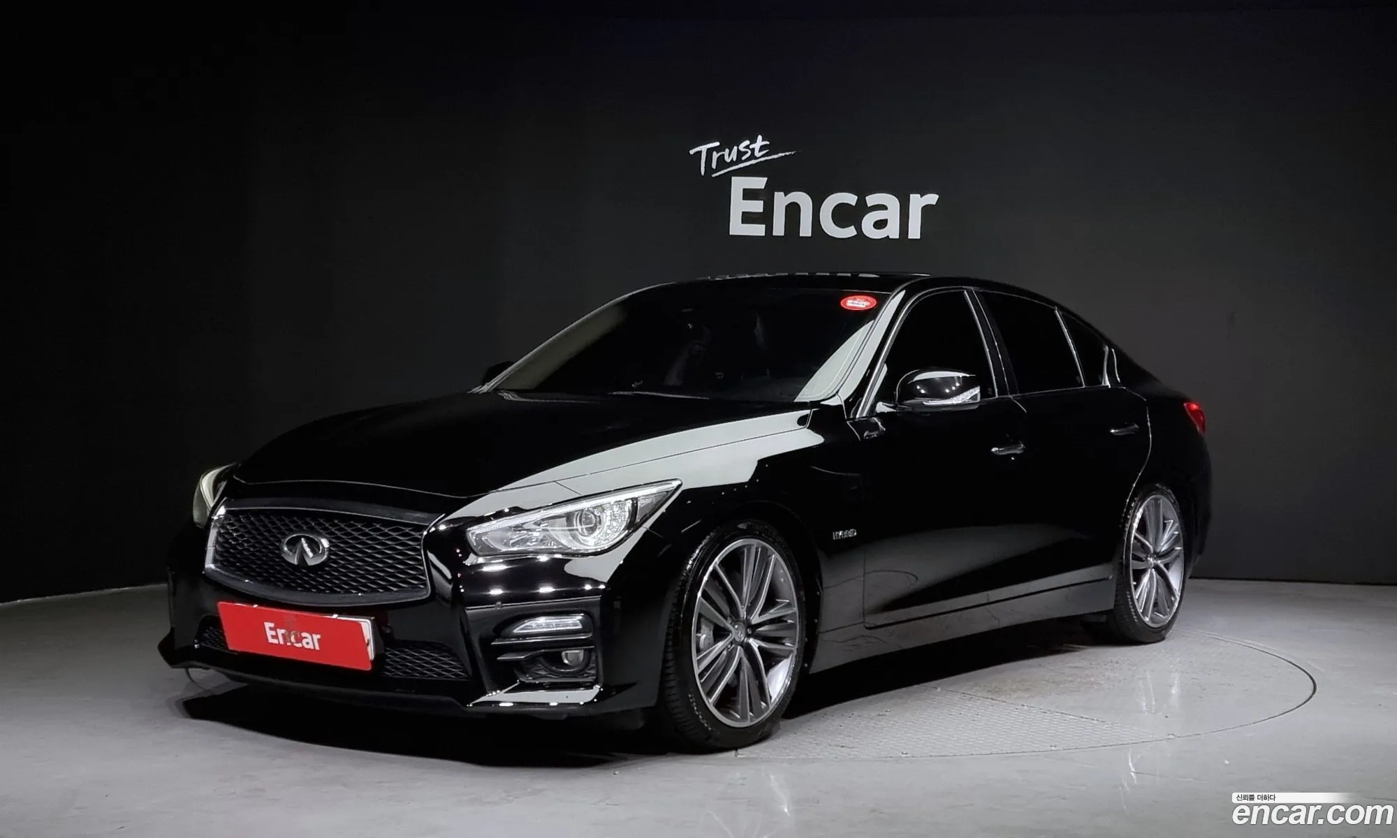 Infiniti Q50 35 Hybrid Essence 2016 - фотография 3795116
