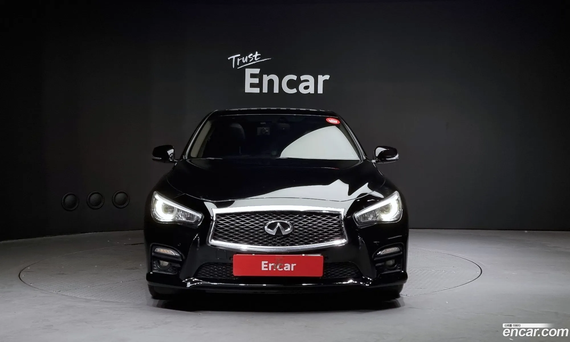 Infiniti Q50 35 Hybrid Essence 2016 - фотография 3795118