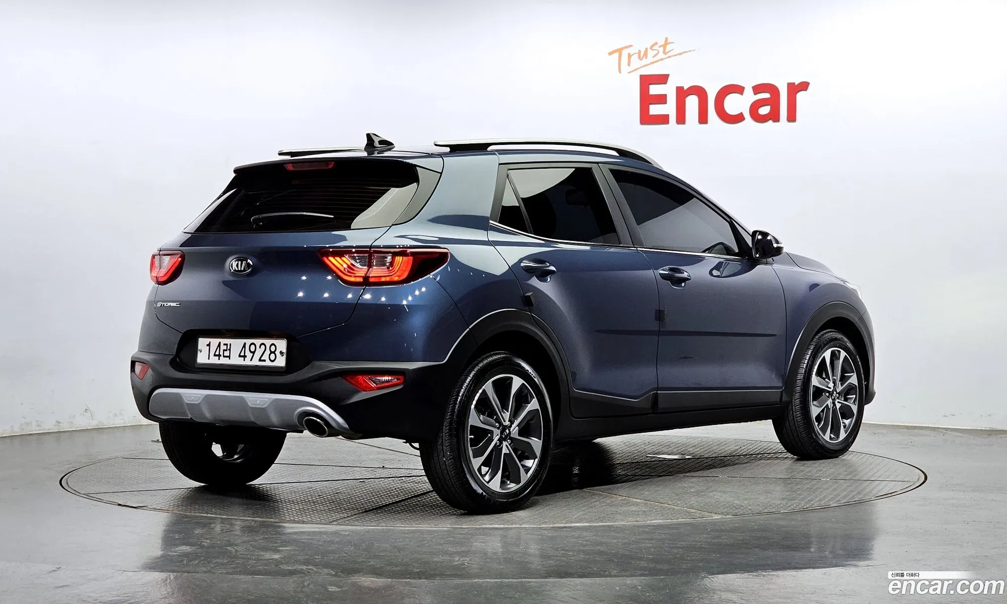 Kia Stonic Stonic 14 2019 - фотография 19298815
