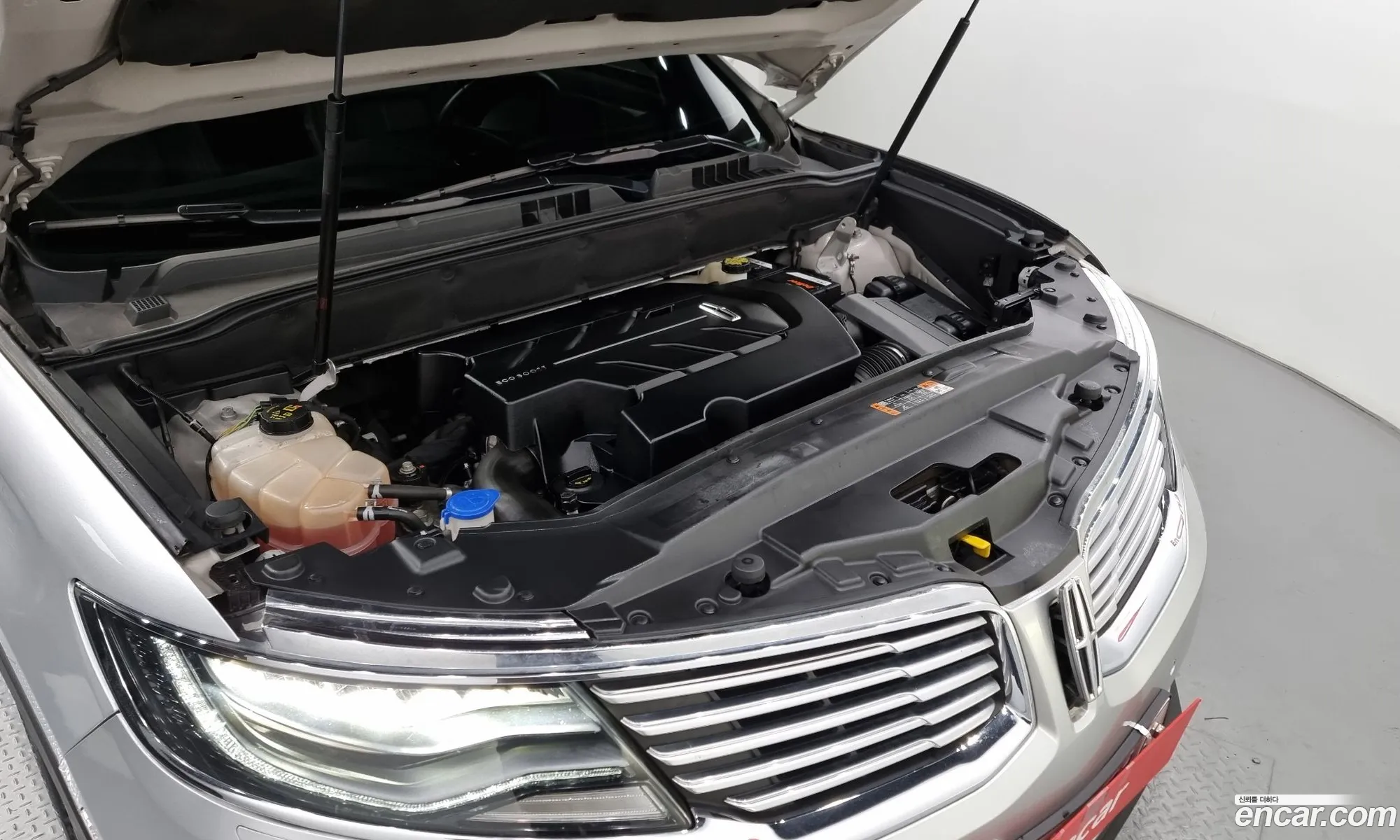 Lincoln Mkx Ii 27 Awd 2016 - фотография 14455936