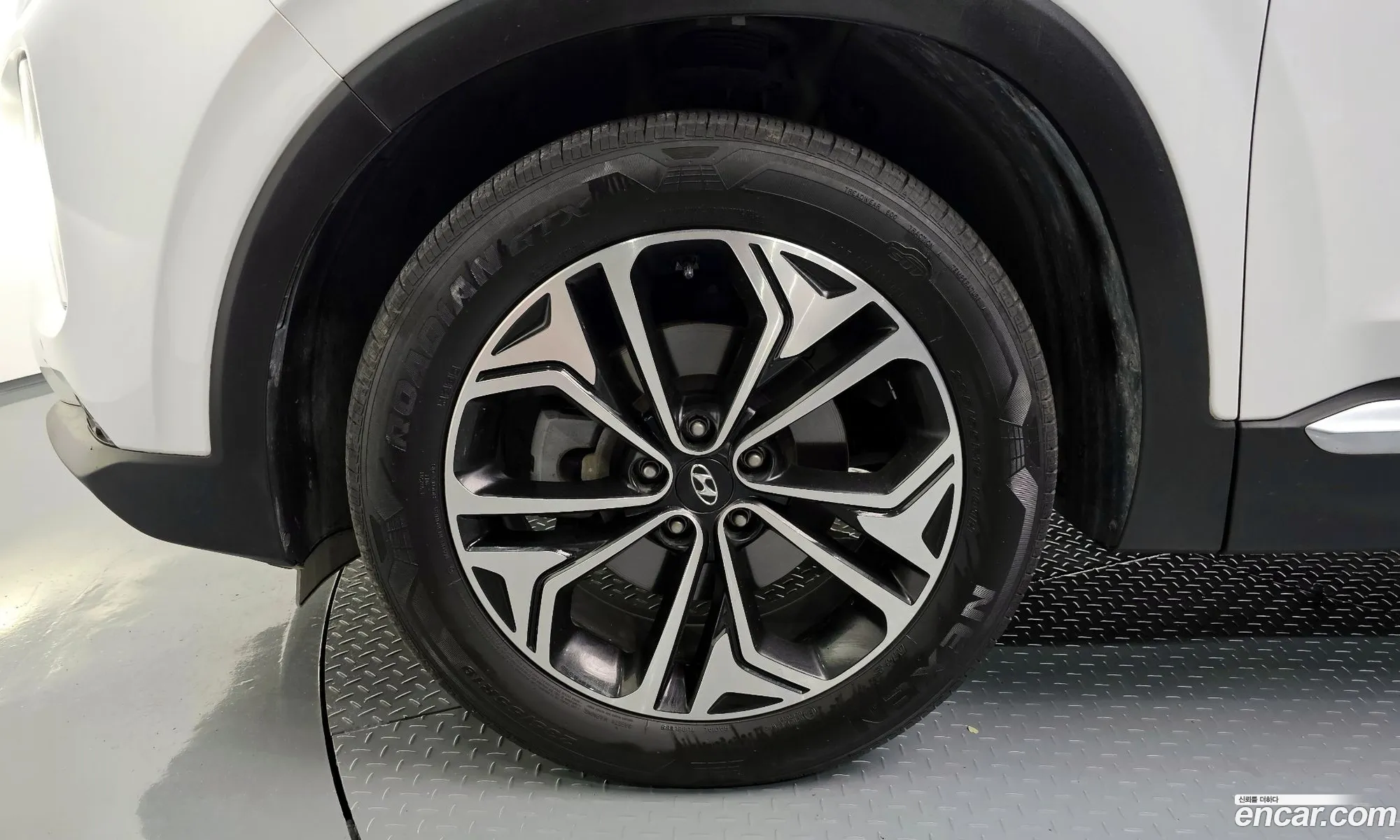 Hyundai Santa Fe Iv Diesel 20 2Wd 2019 - фотография 18419051