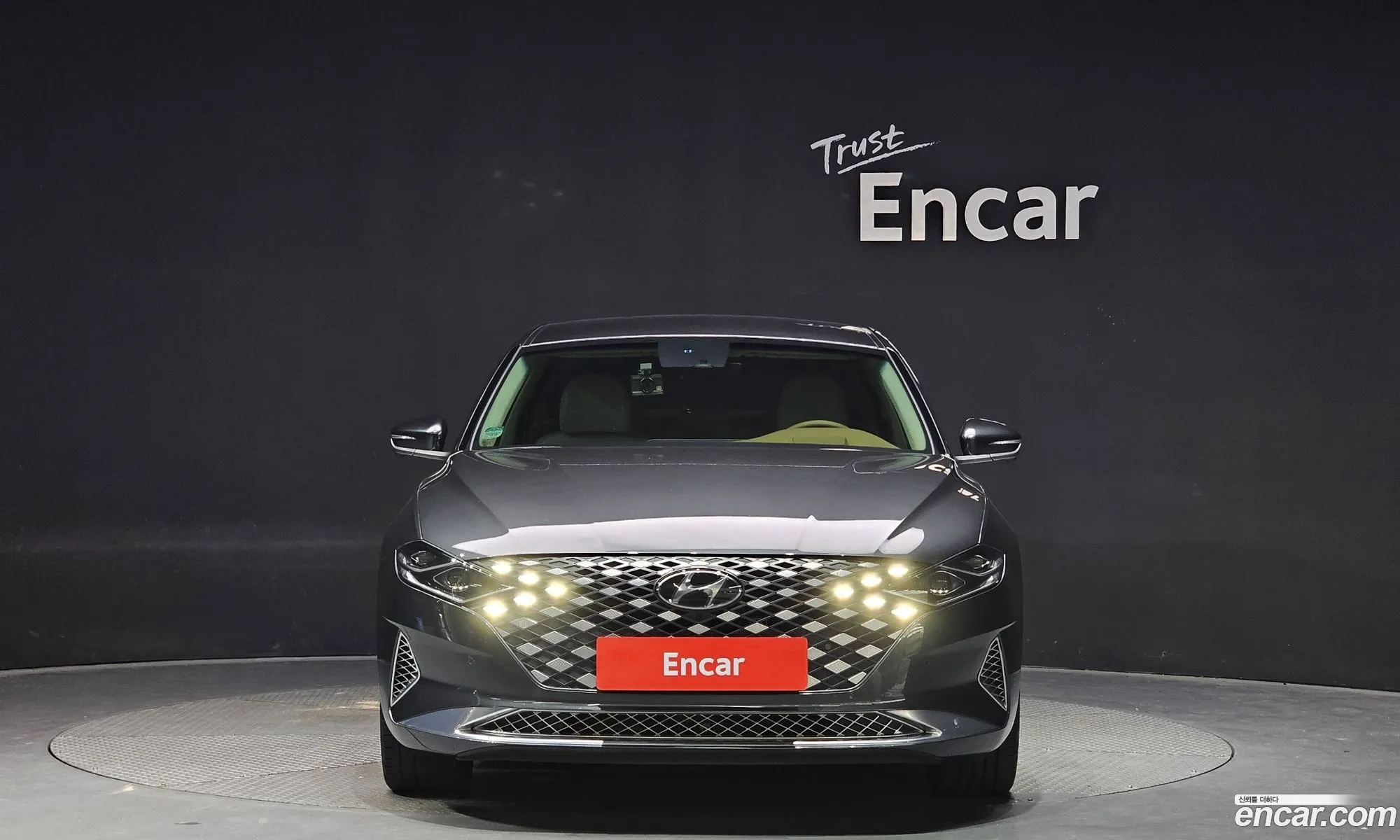 Hyundai Grandeur Vi Calligraphy 2021 - фотография 12351085