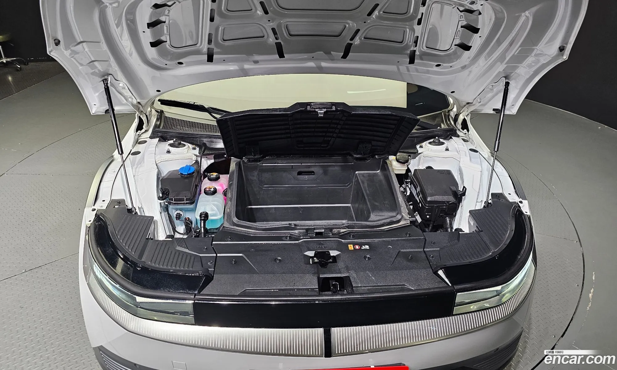 Hyundai Ioniq 5 Ioniq 5 Long Range 2022 - фотография 15959281