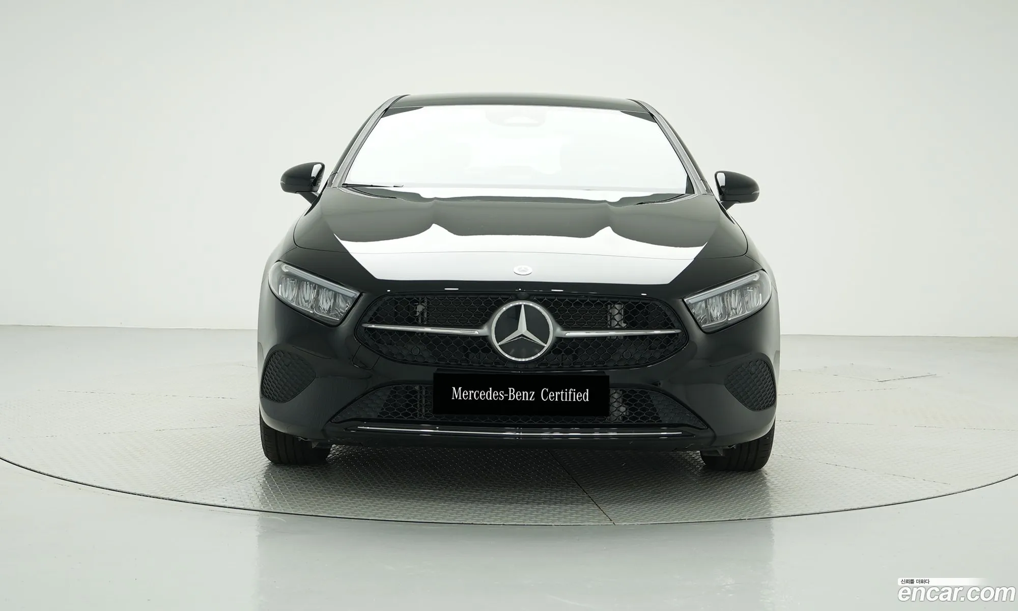 Mercedes-Benz A-Klasse A220 Hatchback 2024 - фотография 13535830