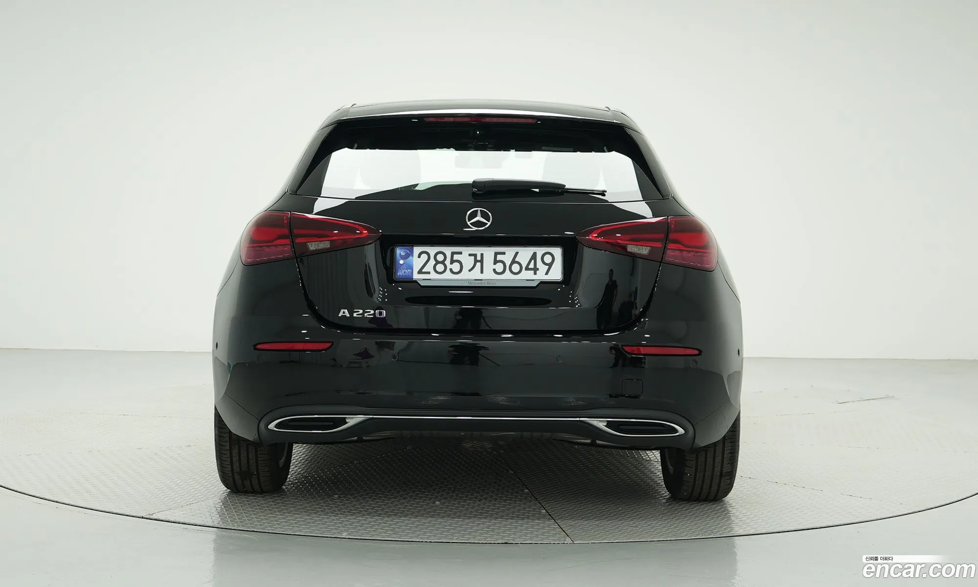 Mercedes-Benz A-Klasse A220 Hatchback 2024 - фотография 13535831