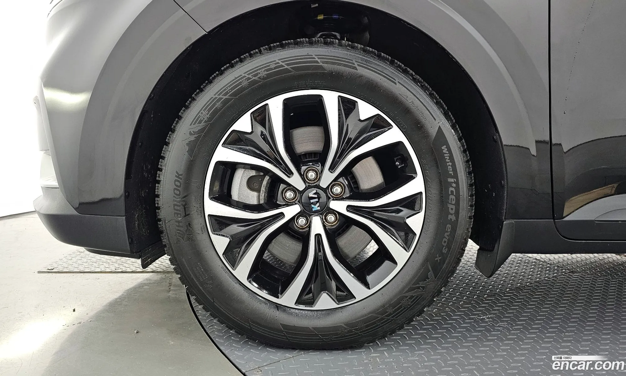 Kia Carnival 11-Seater Prestige 2021 - фотография 11098391