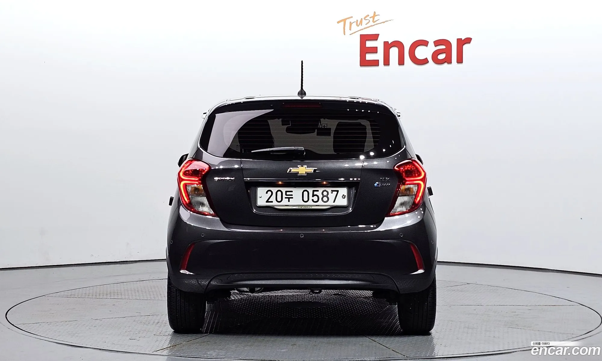 Chevrolet Spark Ltz 2016 - фотография 4970596