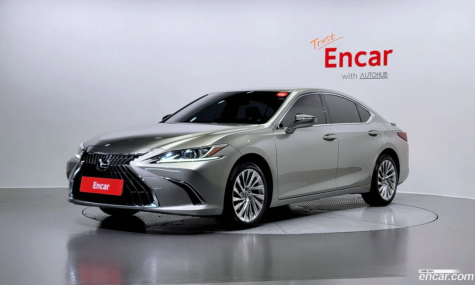 Lexus Es Luxury Plus 2023 - фотография 14727654