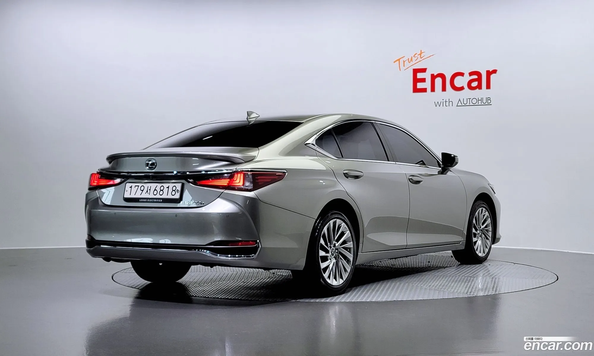 Lexus Es Luxury Plus 2023 - фотография 14727655