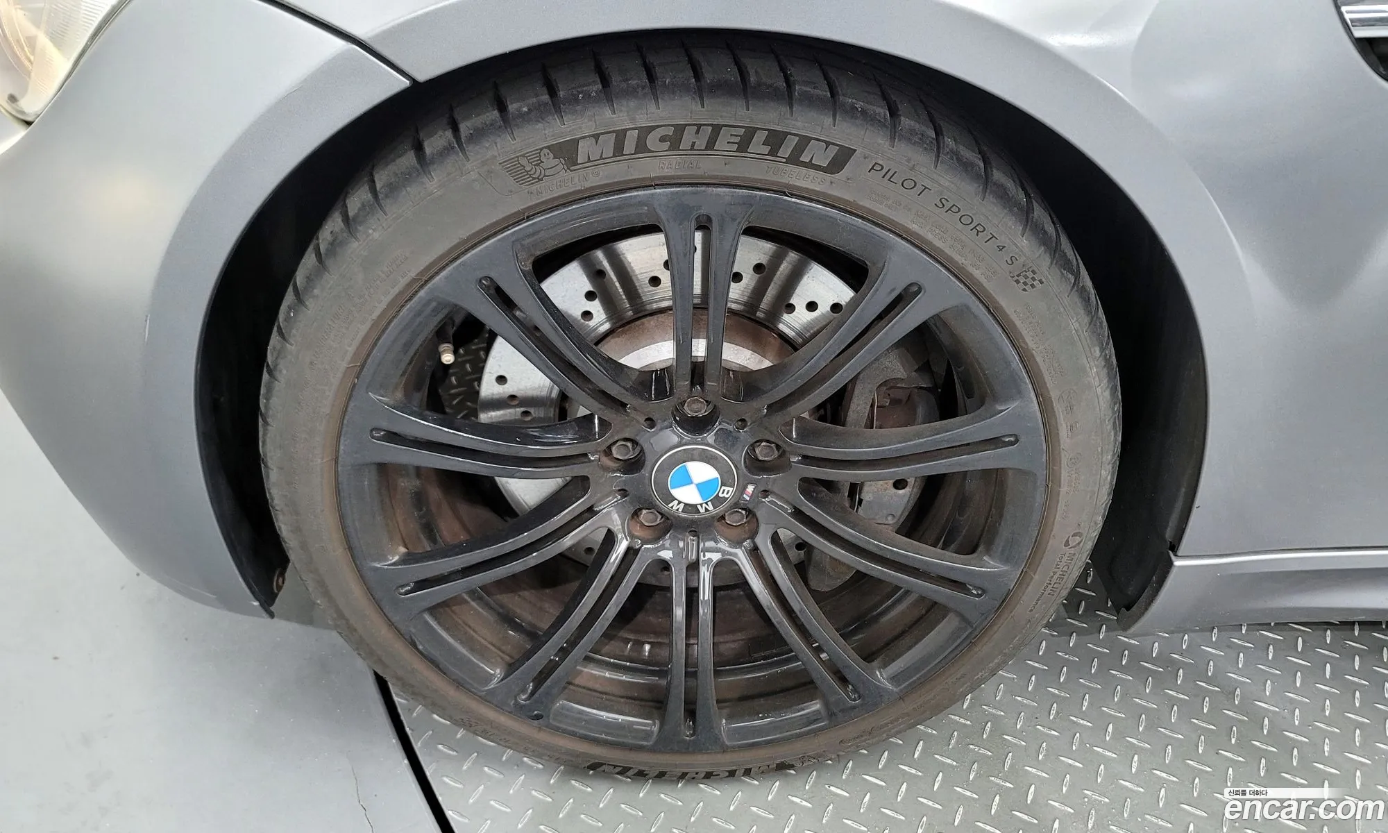 BMW M3 Iv E90 M3 Coupe 2010 - фотография 266204