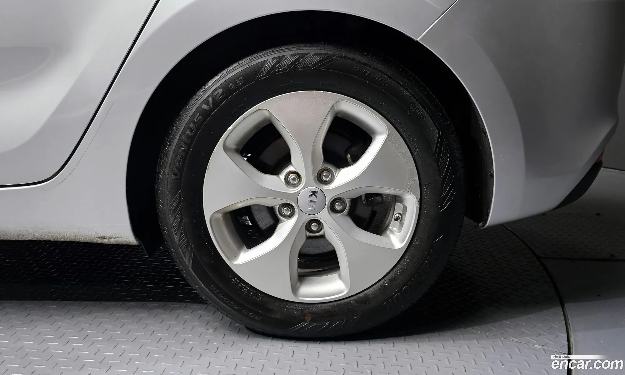 Kia Carens Iii Rp 20 Lpi Luxury 2014 - фотография 16785402