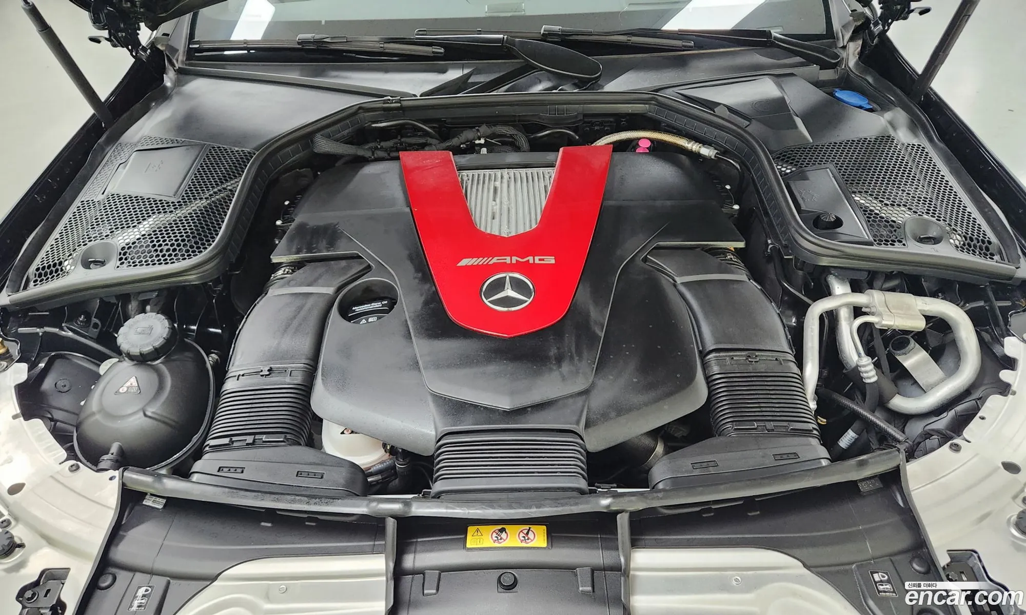 Mercedes-Benz C-Klasse C43 Amg 4Matic Coupe 2023 - фотография 13624047