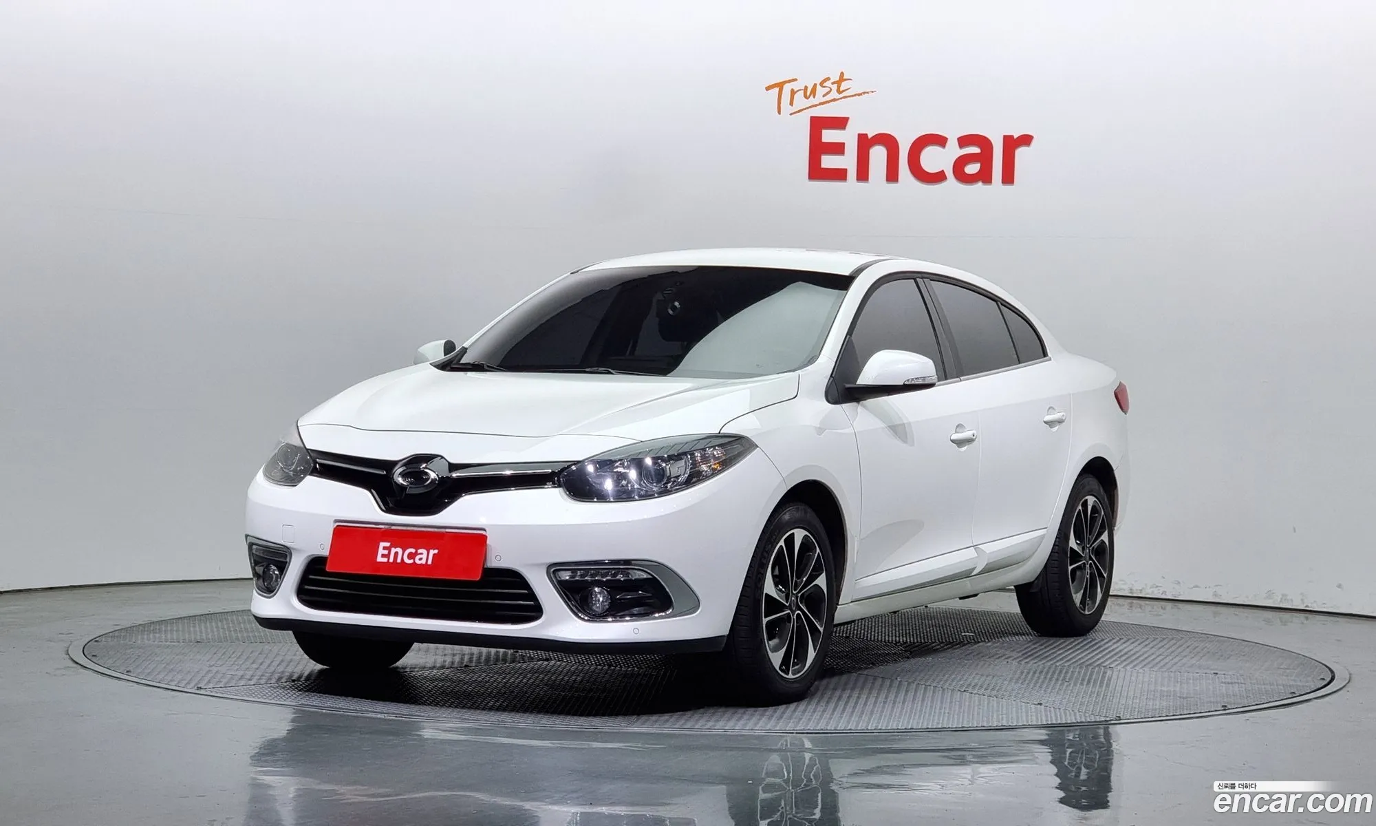 Renault Samsung Sm3 Re 2016 - фотография 11259046