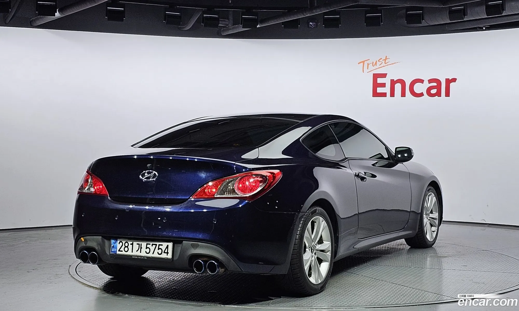 Hyundai Genesis I 380Gt-P 2011 - фотография 12371826