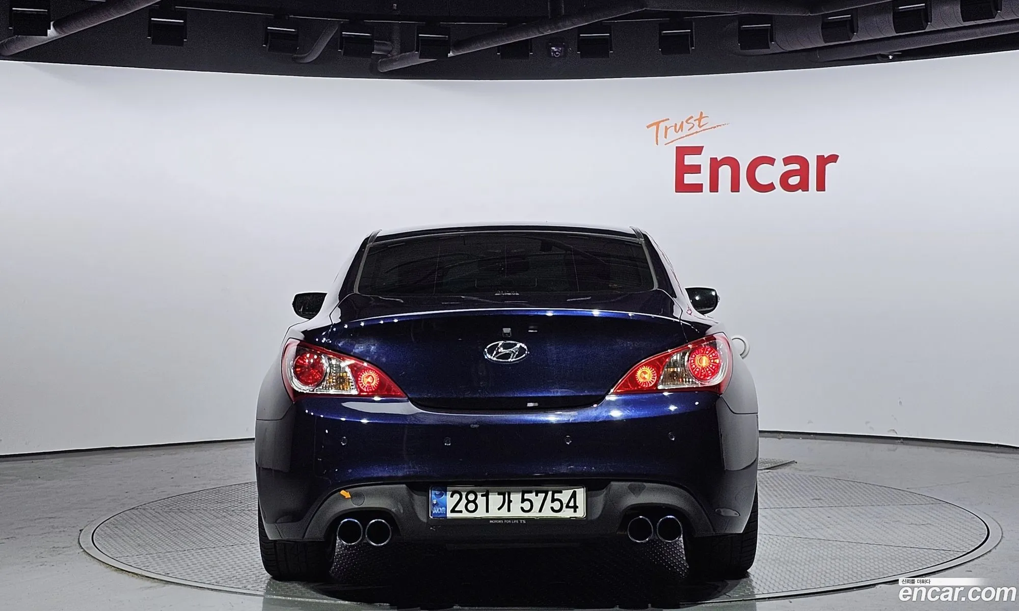 Hyundai Genesis I 380Gt-P 2011 - фотография 12371830
